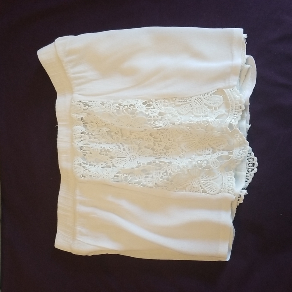 Cute lined cotton and lace shorts - Picture 3 of 4